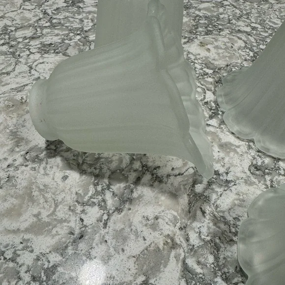 Set of (4) Beautiful Heavy Glass globes - Picture 2 of 4